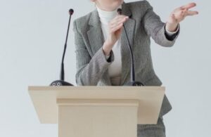 演説